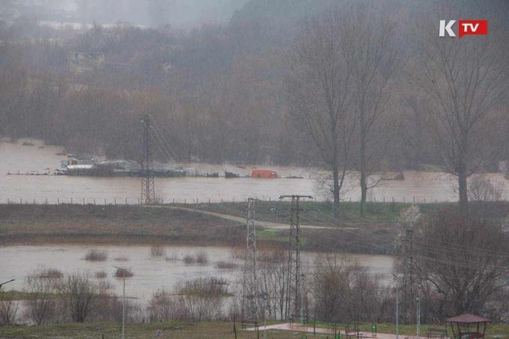 Снимка: Мощна буря удари Кърджалийско, има наводнения