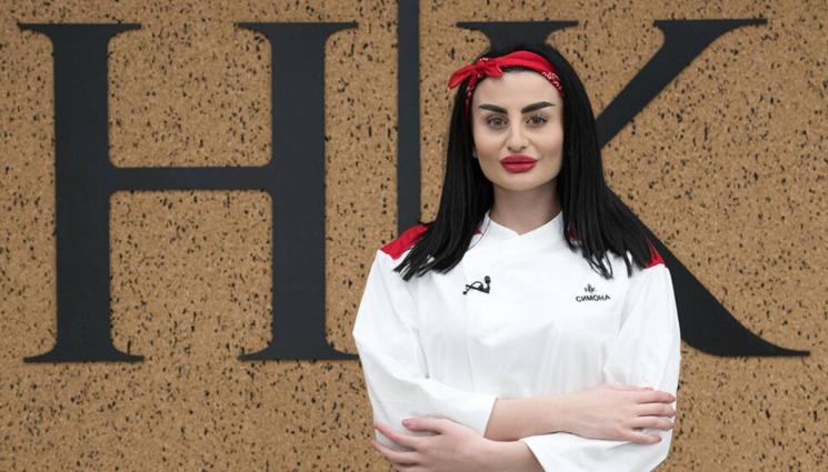 хелс китчън - СТАНА ГОРЕЩО В КУХНЯТА: Нова любов в Hell's Kitchen! (ВИДЕО)