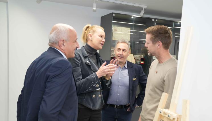 Стефка Костадинова - БОК стартира с БЧК проект на Олимпийската фондация на бежанците