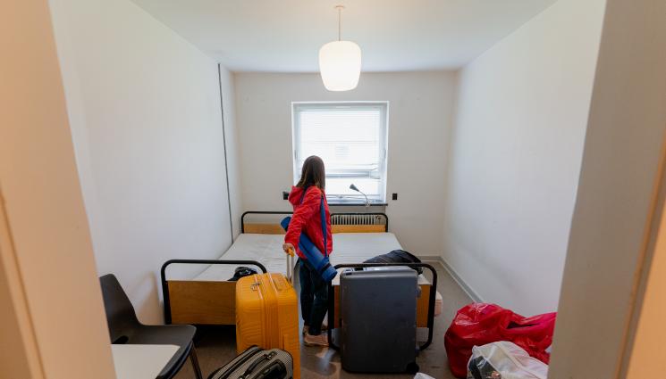 мигранти - ПАРИ ОТ ЕВРОПА: €7000 за общините да настаняват мигранти