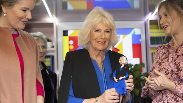 Увековечиха кралица Камила като кукла Барби 