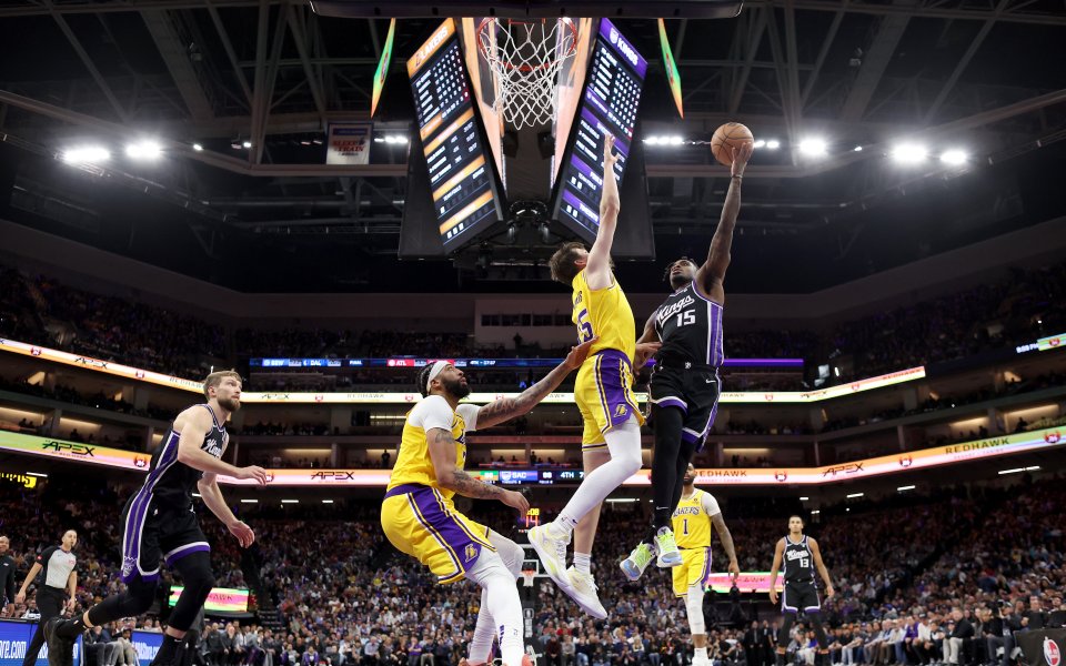 Сакраменто Кингс постигна втора поредна победа в НБА. Кралете надвиха