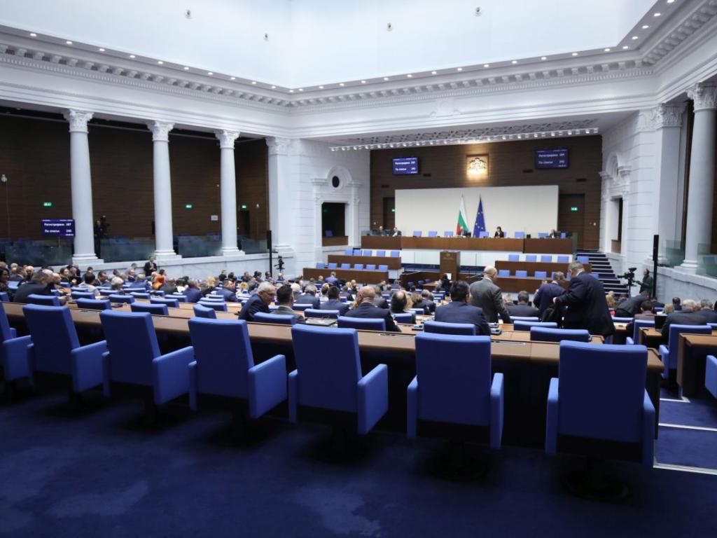 Служебният премиер Димитър Главчев отговаря на актуални устни въпроси на