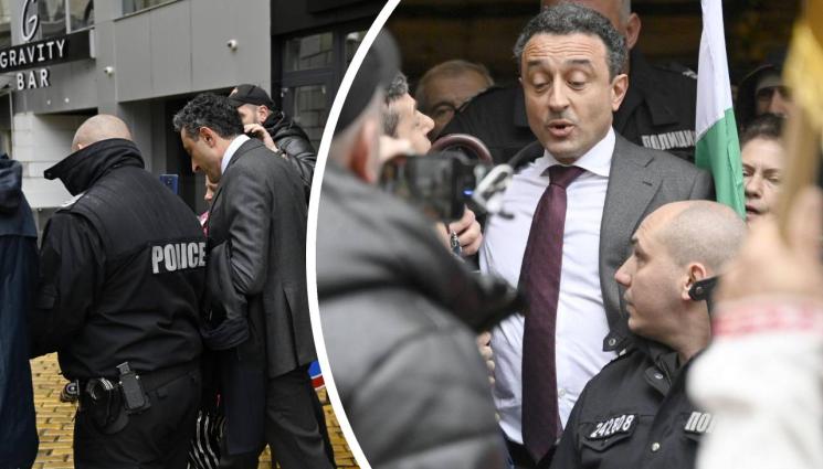 Даниел Лорер - ИСКАТ ДА ГО БИЯТ: Активисти на “Възраждане” устроиха засада на Даниел Лорер!