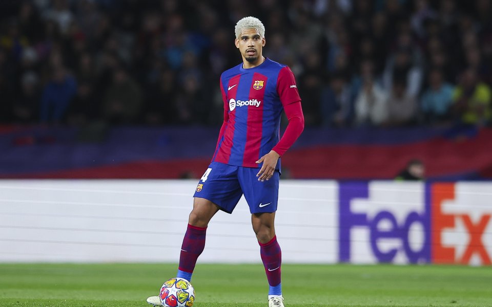 Защитникът на Барселона Роналд Араухо говори за бъдещето си. В