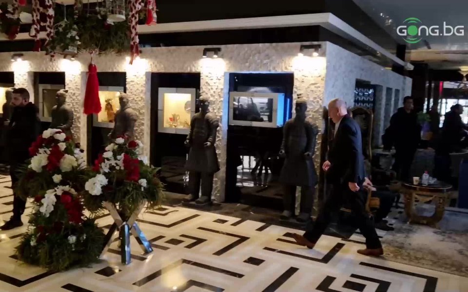 Мажоритарният собственик на Левски - Наско Сираков, даде лаконичен отговор