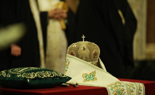 Положиха тленните останки на патриарха за поклонение в „Св. Александър Невски”