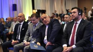 Българите да се готвят за вдигане на данъците каза лидерът