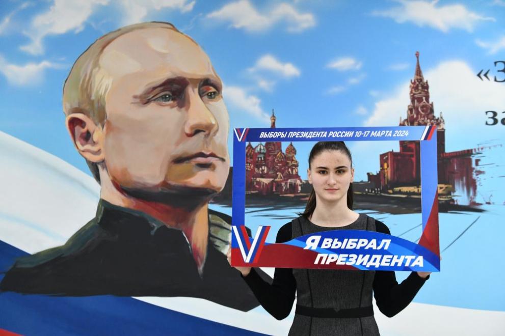 Втори ден Русия гласува за президент на страната. Вотът започна