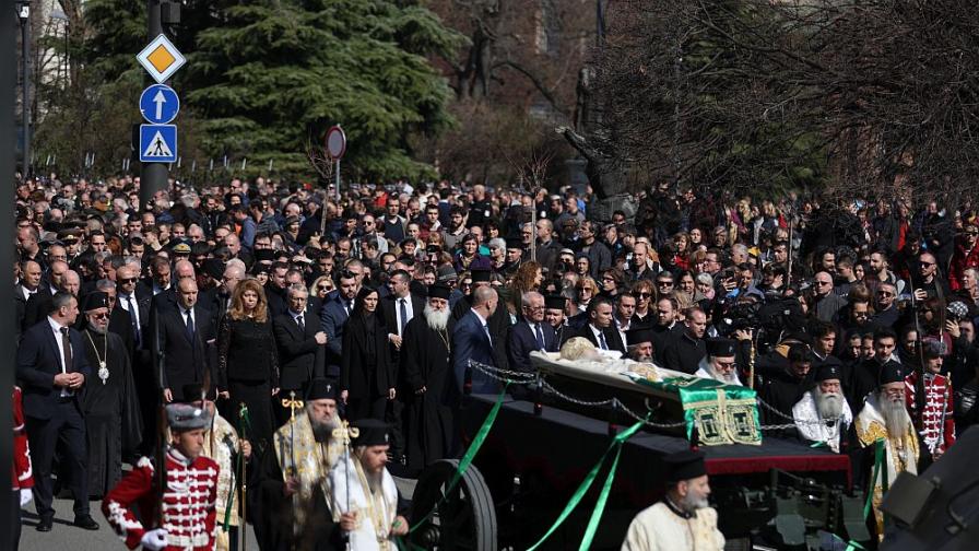 България се прощава с патриарх Неофит