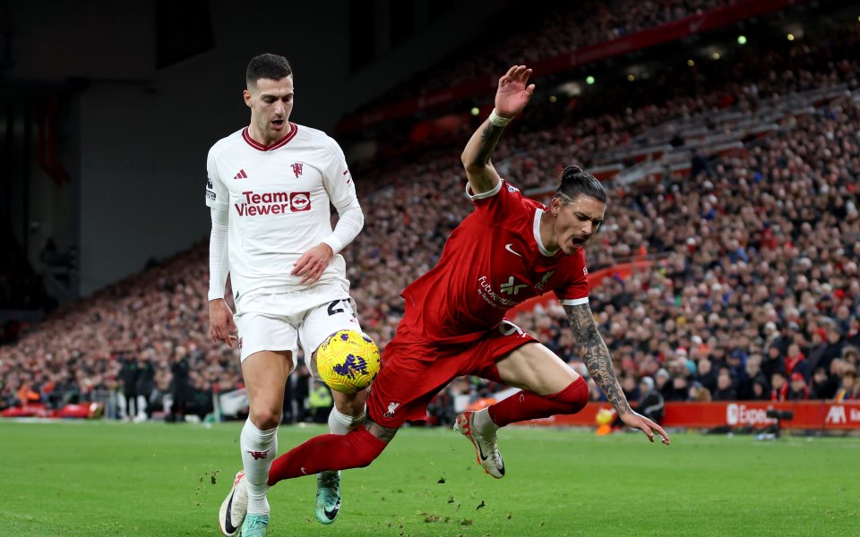 Отборите на Манчестър Юнайтед и Ливърпул се изправят един срещу