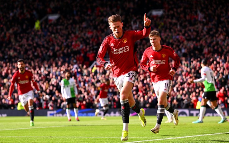 Магията на Манчестър Ю - 4:3 срещу Ливърпул в двубой за историята на футбола