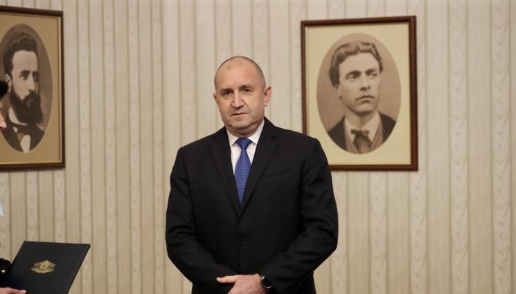 румен радев мария габриел - СЛЕД КРАЯ НА КОНСУЛТАЦИИТЕ: Румен Радев: Има още време докато се дадат крайните оценки