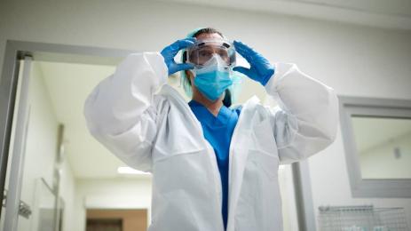 доктор работно облеко