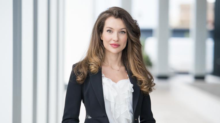  Прелестната Никол Станкулова на 36 