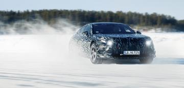 <p>Mercedes-AMG.EA по време на зимни тестове</p>