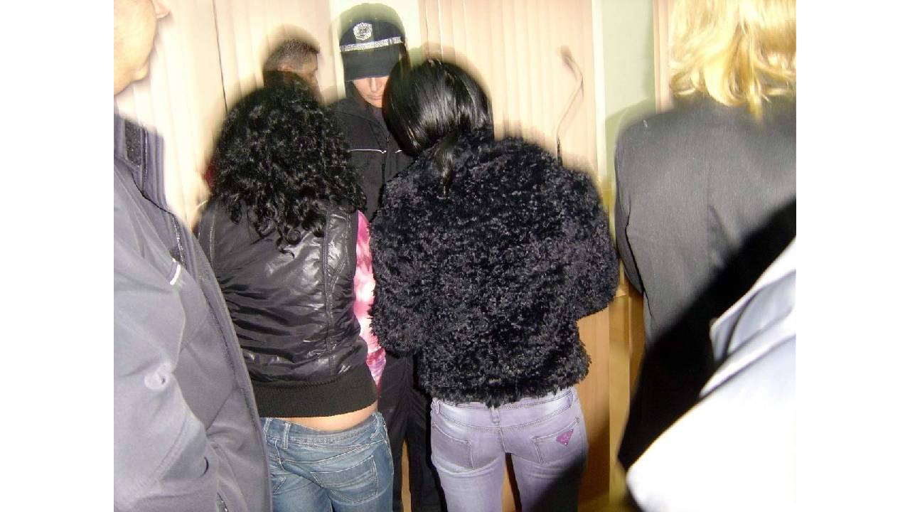  Задържани за проституция отговарят пред съда