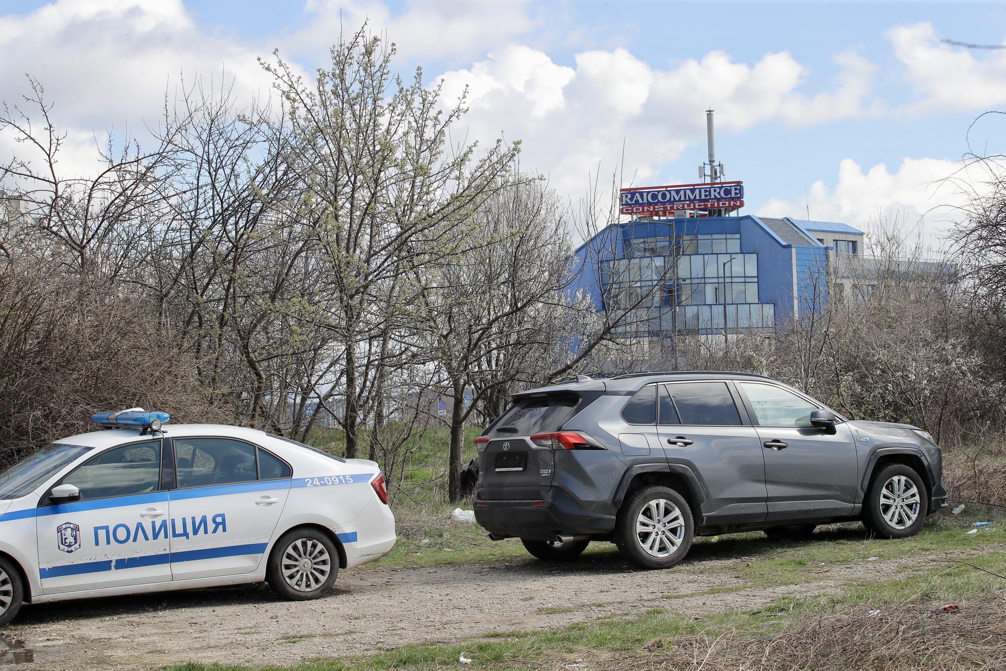 джипа на Лена Бориславова