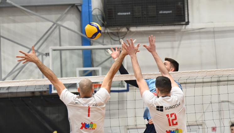 ЦСКА волей - ЦСКА си осигури полуфинал във волейбола, Бързакович заби 32 точки на Монтана