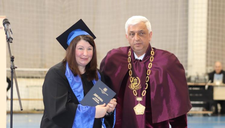 Станка Златева НСА - Станка Златева и Радослав Великов взеха дипломи от НСА