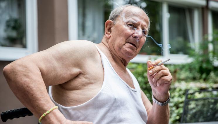 пушене цигара - ЗЛАТНО ВРЕМЕ: Пушенето увеличава мазнинките