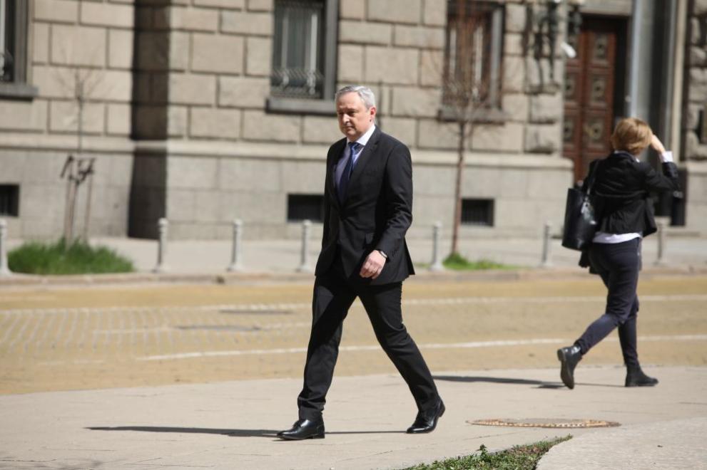 До конкретен въпрос дори не се е стигнало заради ограниченията,