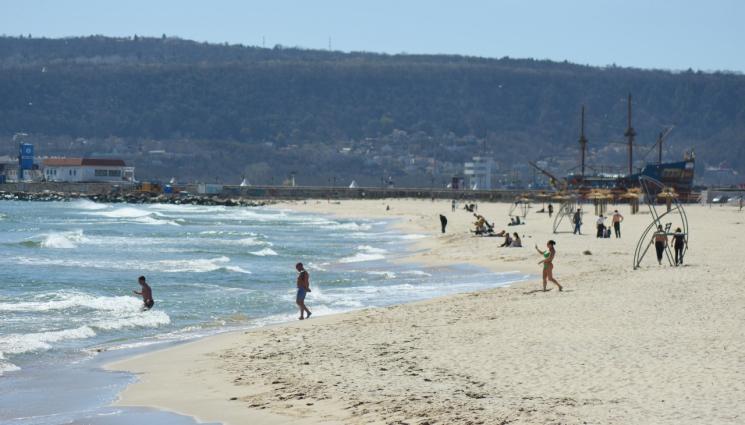 море варна - Унищожиха морска мина във Варна!