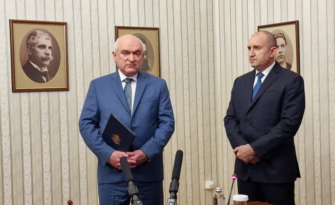 Радев възложи на Димитър Главчев да предложи състав на служебно правителство