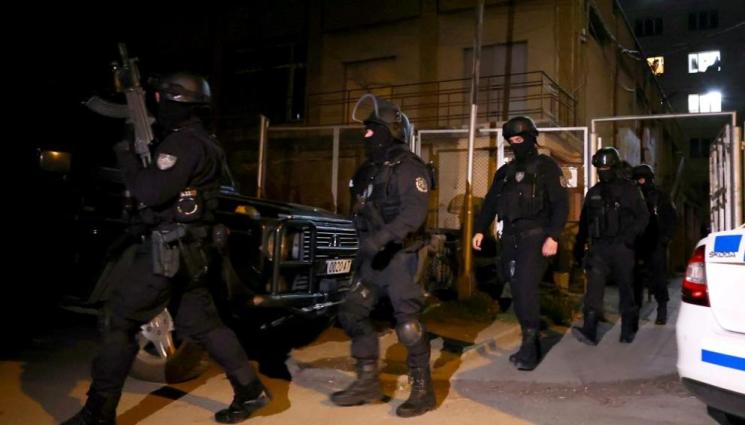 полицаи жандармерия - ТЕЖКАТА АРТИЛЕРИЯ: Жандармеристи стават катаджии!