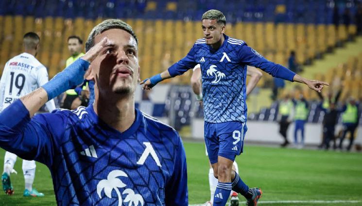 Рикардиньо - Рикардиньо тренира наравно с всички в Левски