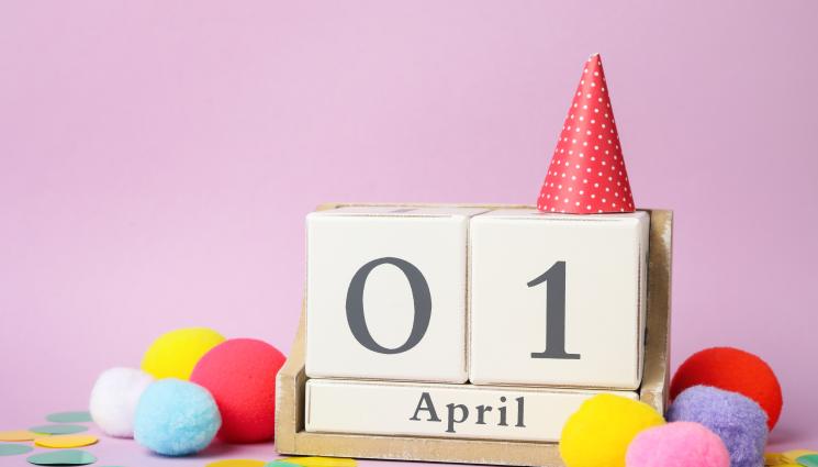 Първи април - Първи април е, отбелязваме Деня на шегата