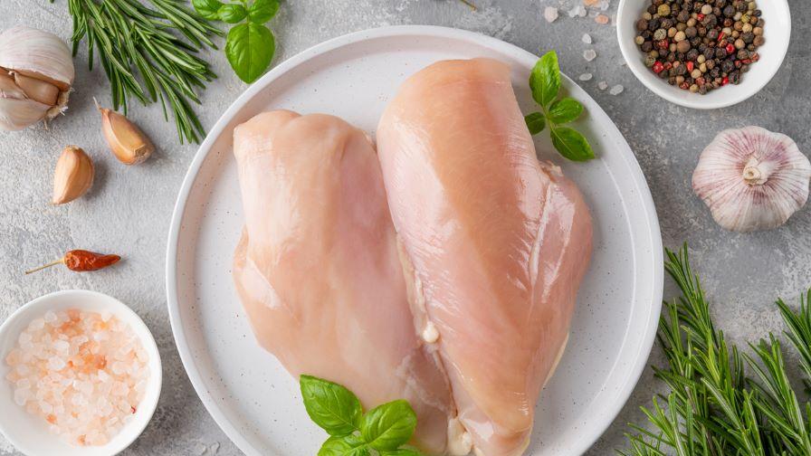 Как да премахнем вредните вещества от пилешкото месо