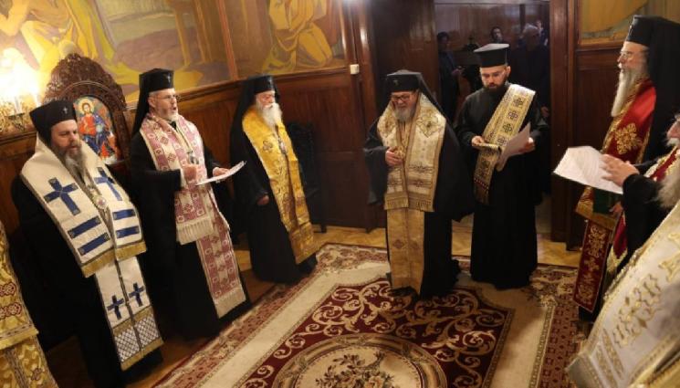 Синод - Тивериополски епископ Тихон пред