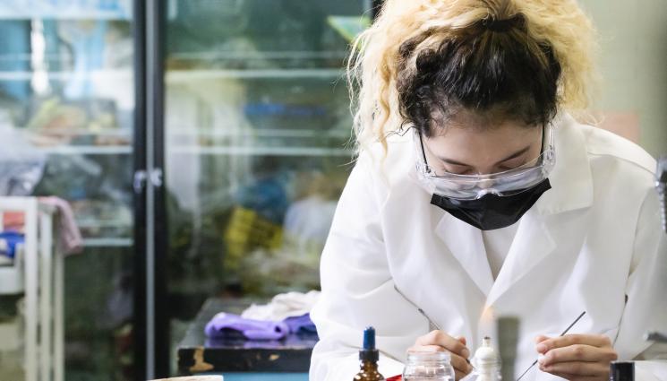 лаборатория - ЗДРАВЕ с Телеграф: Откриха бактерия на 4000 години