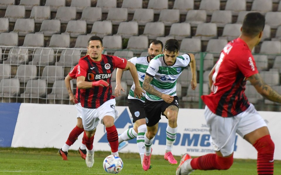 Двама основни играчи на Черно море са под въпрос за