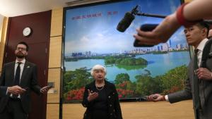 Министърката на финансите на САЩ Джанет Йелън предупреди днес китайските