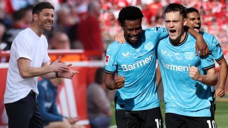 Шаби Алонсо Байер Унион