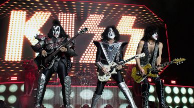 Kiss продадоха правата над музиката си