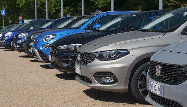 Fiat Фиат - КЪПЯТ СЕ В ПАРИ: 6 автомобилни концерна в Европа заработиха 66,7 млрд. евро!