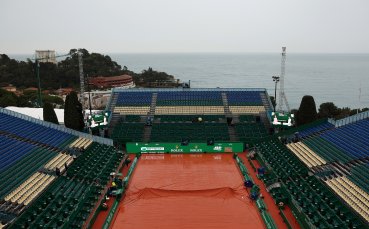 Дъждът принуди организаторите на турнира по тенис от сериите Мастърс