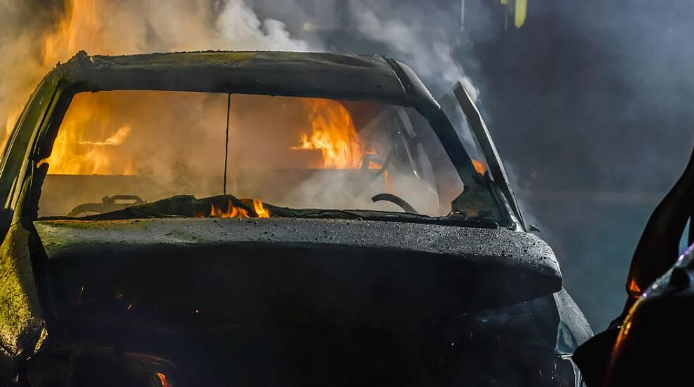 Автомобил се самозапали край Стара Загора