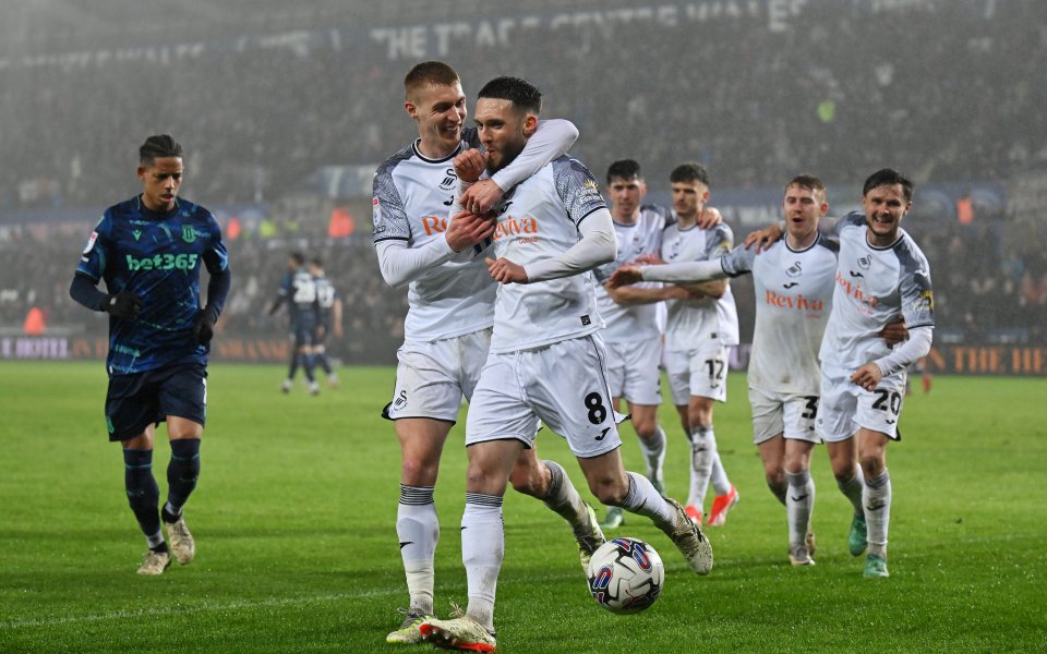 Суонзи Сити надделя с категоричното 3:0 като домакин на Стоук