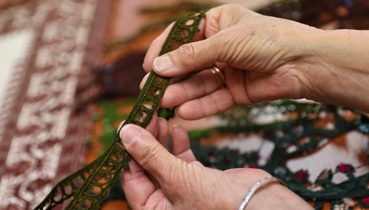 шита дантела кене - ТРАДИЦИИ: Проект съхранява техниката за шита дантела „кене“