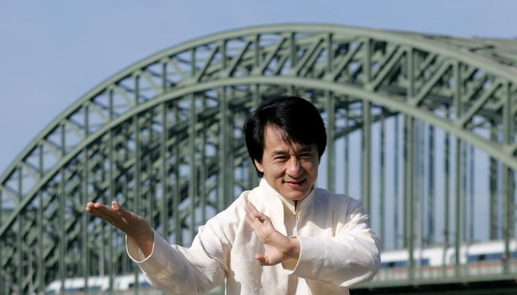 Джеки Чан - ДЖЕКИ ЧАН СЕ ГОТВИ ЗА СБОГУВАНЕТО СИ!