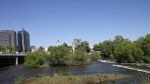 Почистването на река Марица започна тази сутрин и до обяд