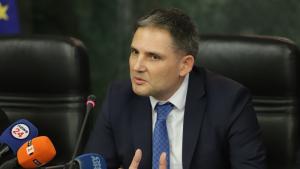 Министерският съвет прие решение с което освобождава предсрочно Петър Петров