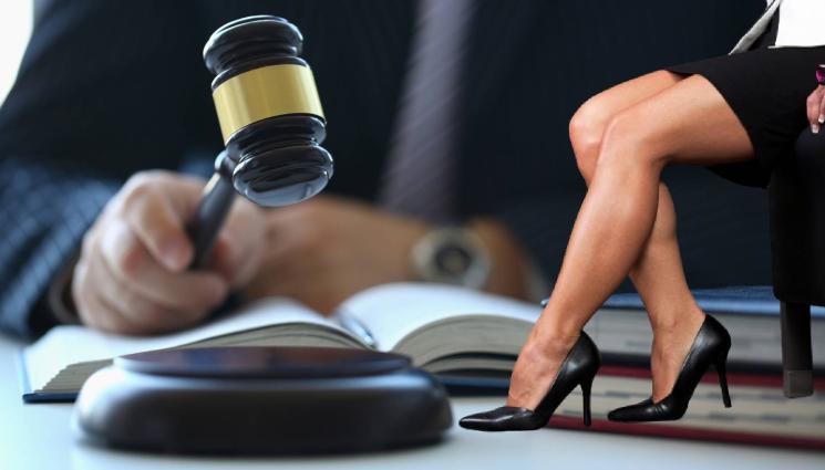 присъда жена - ШОКИРАЩО ПРОУЧВАНЕ: Красотата на адвоката – решаваща за присъдата!