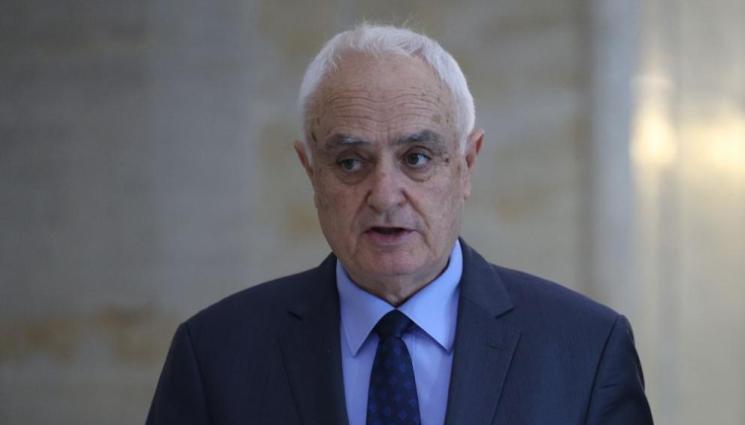 Атанас Запрянов - Запрянов: Военните ще получат увеличение на заплатите, ако бюджетът бъде приет