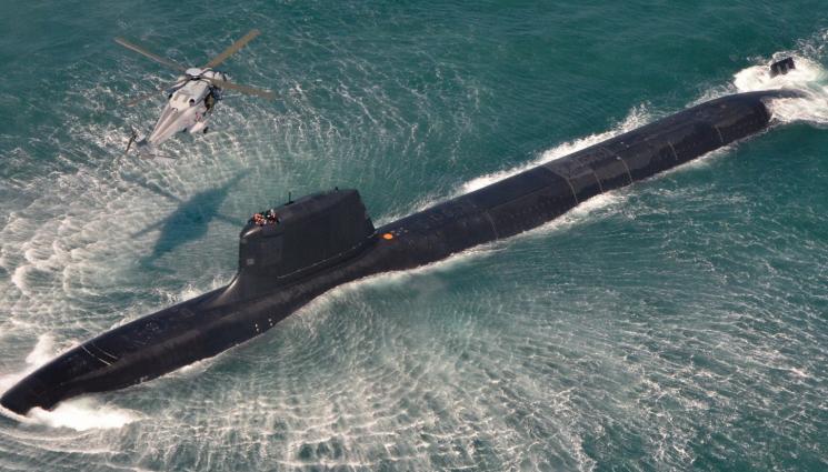 подводница - РУСКА ПОДВОДНИЦА изплува в Ламанша! (СНИМКА)