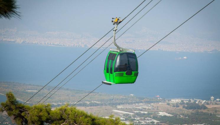 кабинков лифт - ТРАГЕДИЯ: Загинал и 10 ранени при инцидент с кабинков лифт (СНИМКА+ВИДЕО)